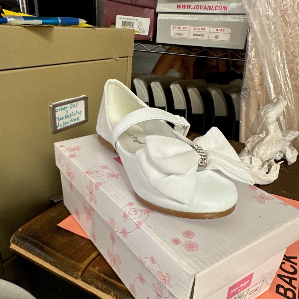 STORE CLOSING -Size 13 girl flat